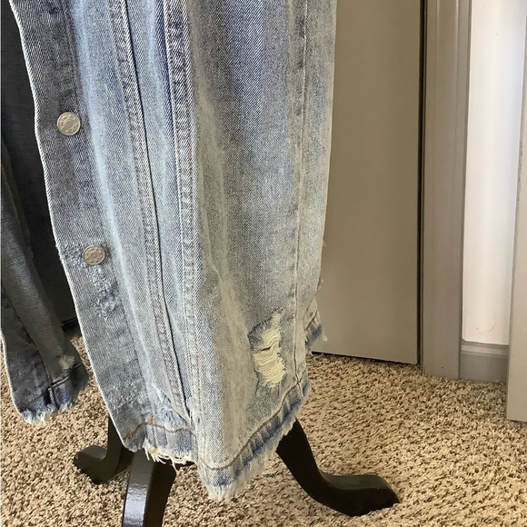 🔥 Stonewashed Denim Jacket 🔥 - Picture 8 of 10